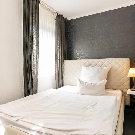 Otel Schaefers 3*